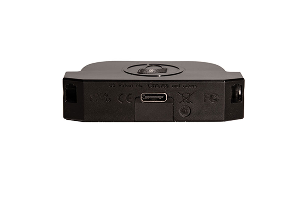 iDynamo 5 Gen III - 
Using a USB-C receptacle, iDynamo 5 (Gen III) works with compatible Android, iOS, and Windows host operating systems. The USB connection provides all the power the reader needs, so there is no need to manage batteries.